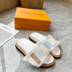 Louis Vuitton Slippers